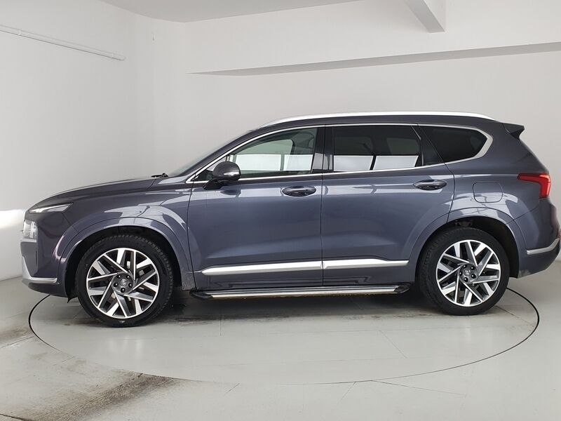 More views of Hyundai Santa Fe