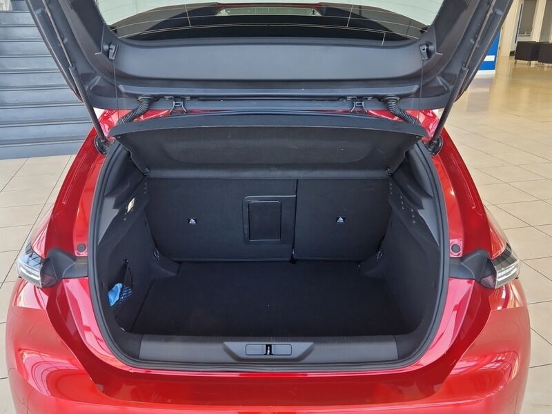 More views of Peugeot 308