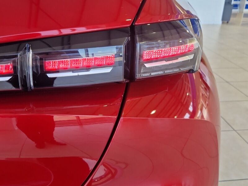 More views of Peugeot 308