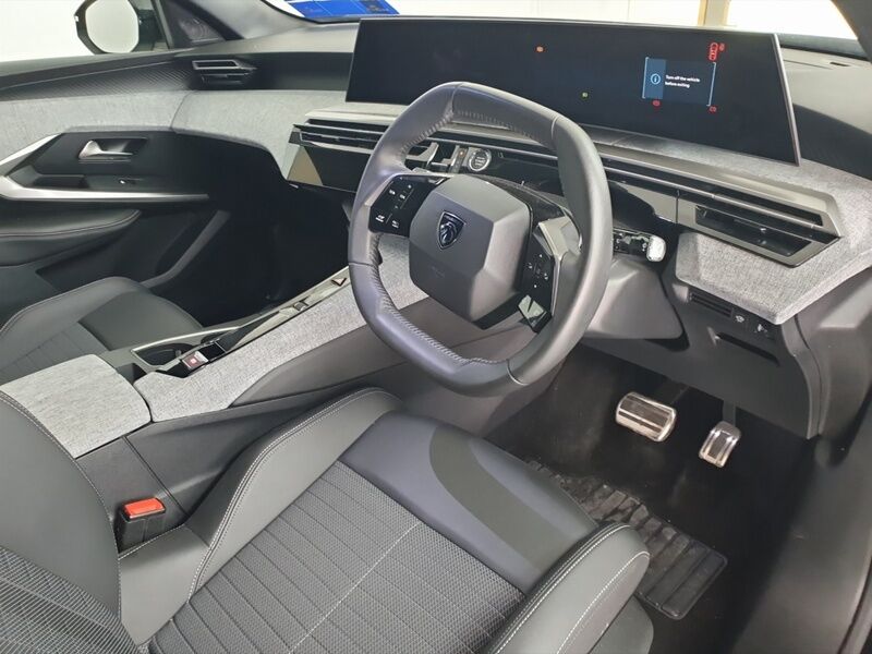 More views of Peugeot 3008