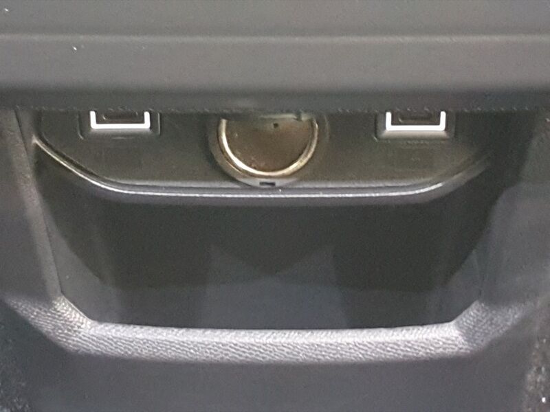 More views of Peugeot 3008