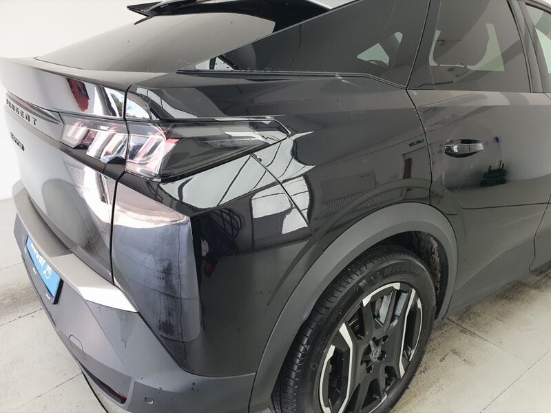 More views of Peugeot 3008