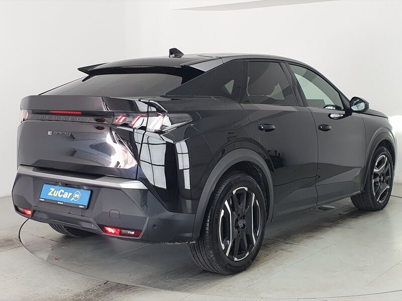 More views of Peugeot 3008