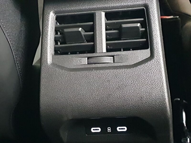 More views of Renault Scenic