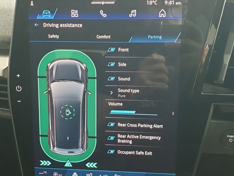 More views of Renault Scenic