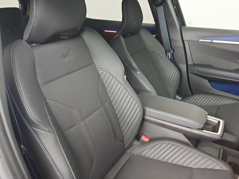 More views of Renault Scenic