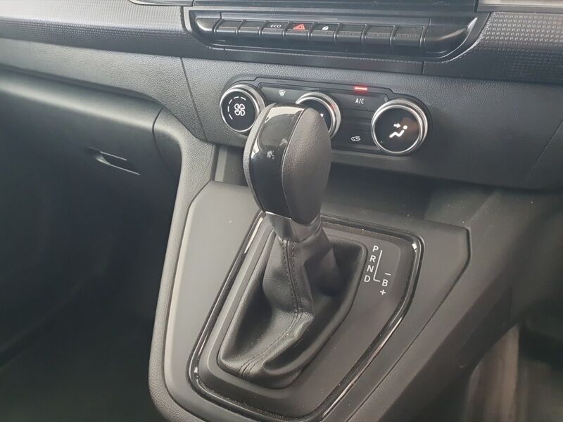 More views of Renault Kangoo