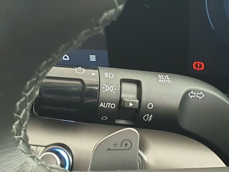 More views of Hyundai KONA