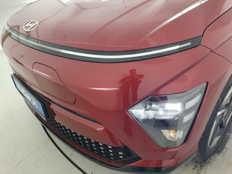 More views of Hyundai KONA