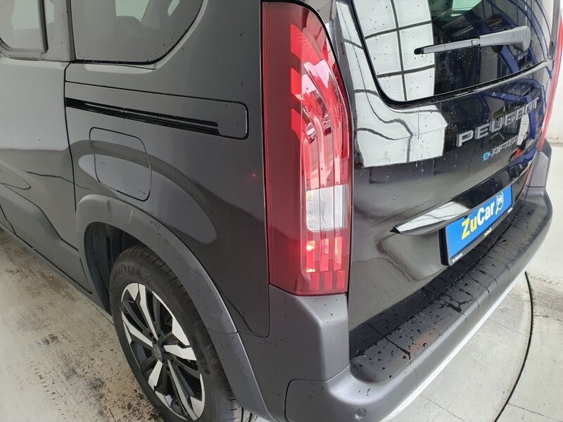 More views of Peugeot Rifter