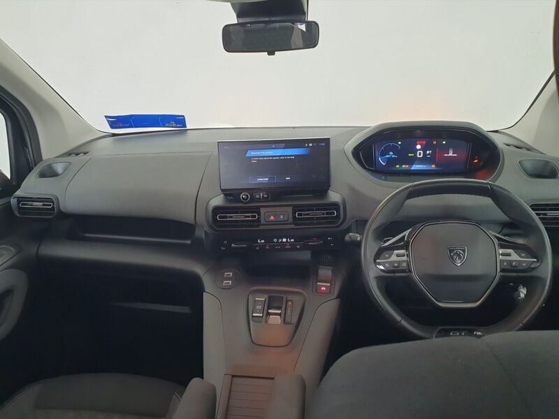 More views of Peugeot Rifter
