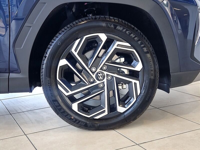 More views of Hyundai Tucson