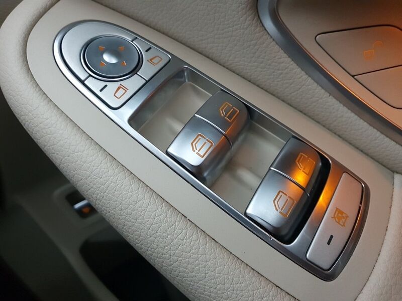 More views of Mercedes-Benz GLC