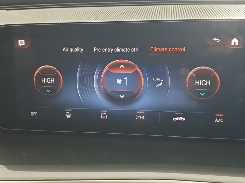 More views of Mercedes-Benz EQC