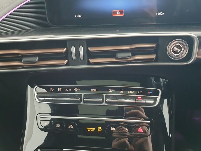 More views of Mercedes-Benz EQC