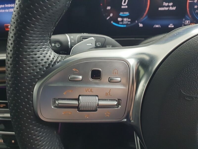 More views of Mercedes-Benz EQC