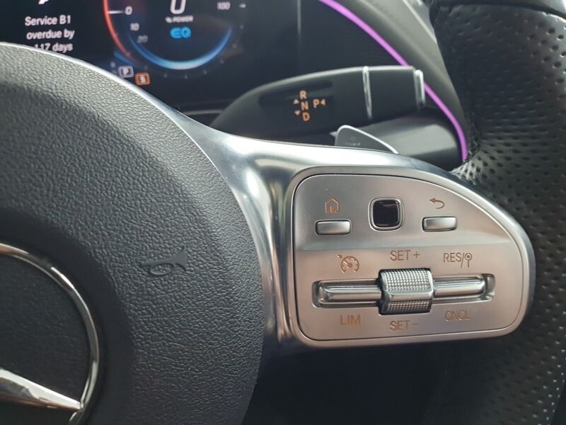 More views of Mercedes-Benz EQC