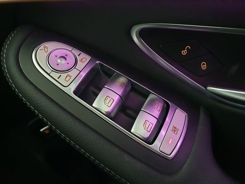 More views of Mercedes-Benz EQC