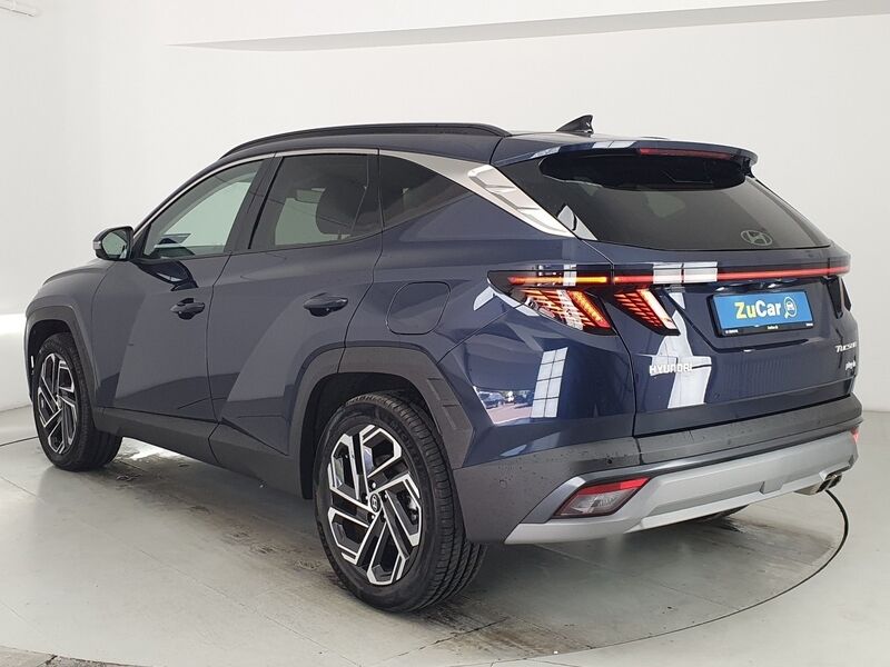 More views of Hyundai Tucson