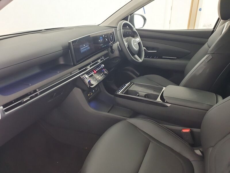 More views of Hyundai Tucson