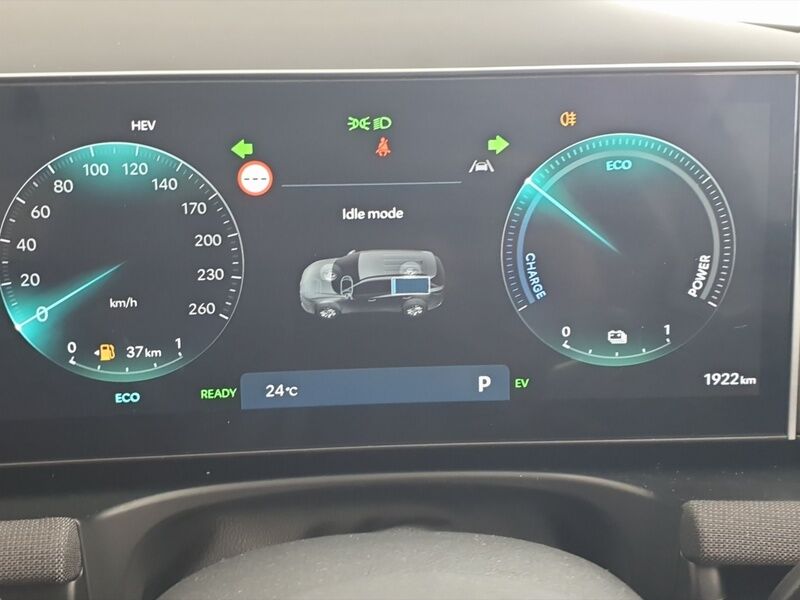 More views of Hyundai Tucson