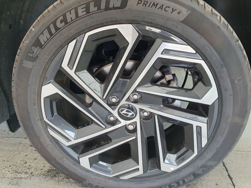 More views of Hyundai Tucson