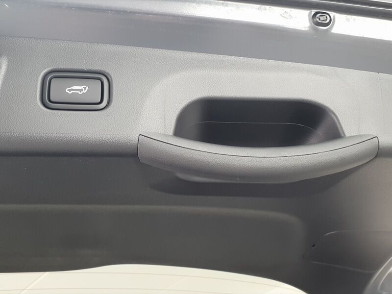 More views of Hyundai Tucson