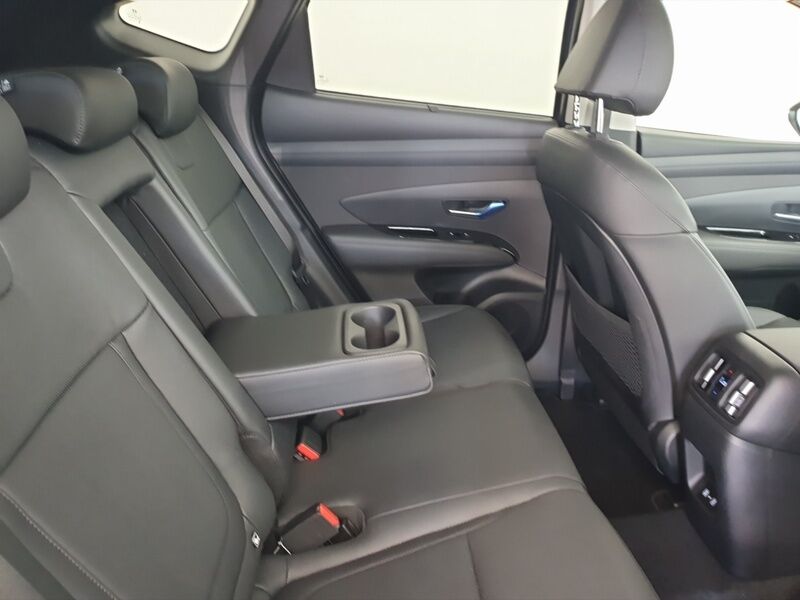 More views of Hyundai Tucson