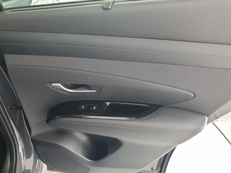 More views of Hyundai Tucson