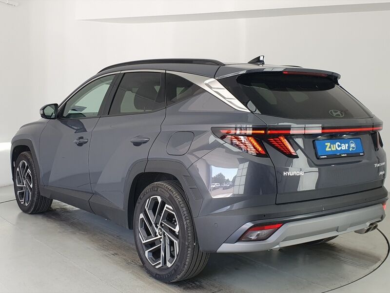 More views of Hyundai Tucson