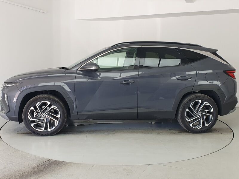 More views of Hyundai Tucson