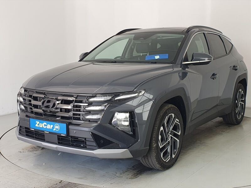 More views of Hyundai Tucson