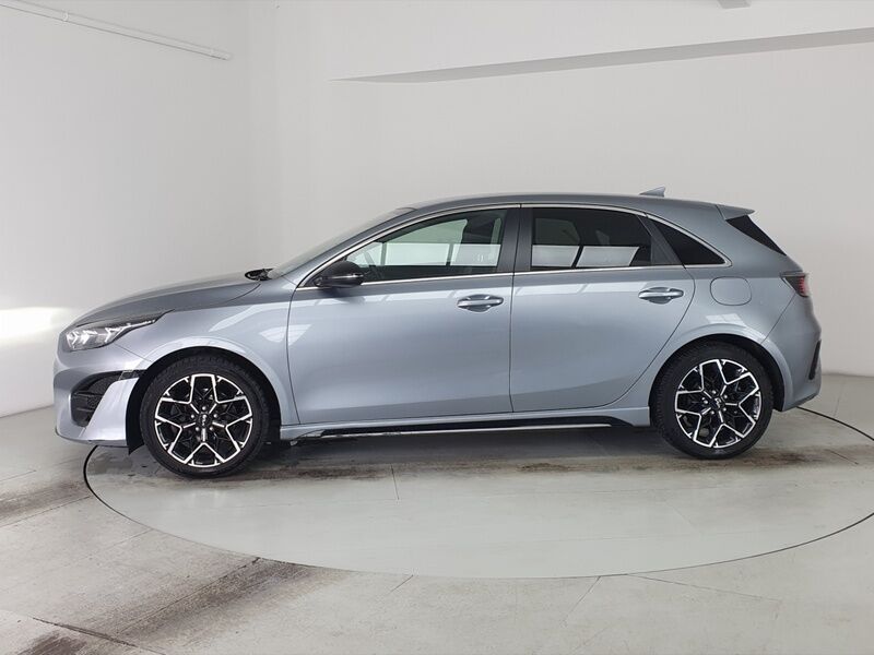 More views of Kia Ceed