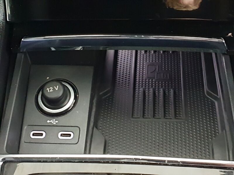 More views of Skoda Karoq