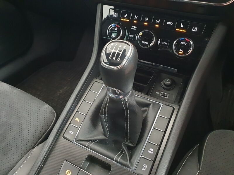 More views of Skoda Superb