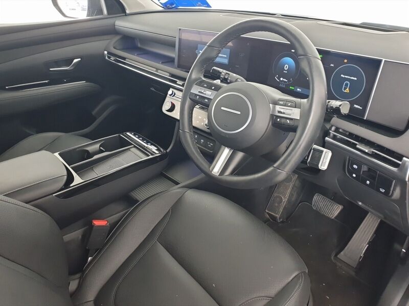 More views of Hyundai Tucson