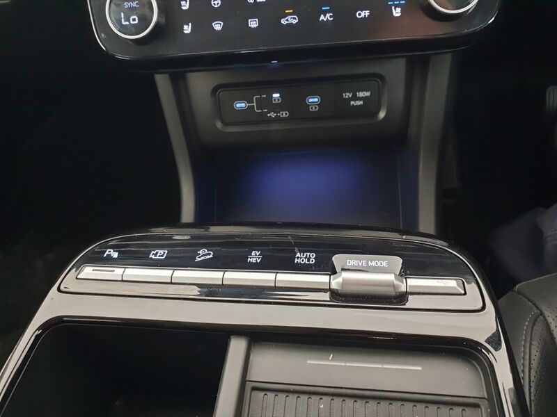 More views of Hyundai Tucson