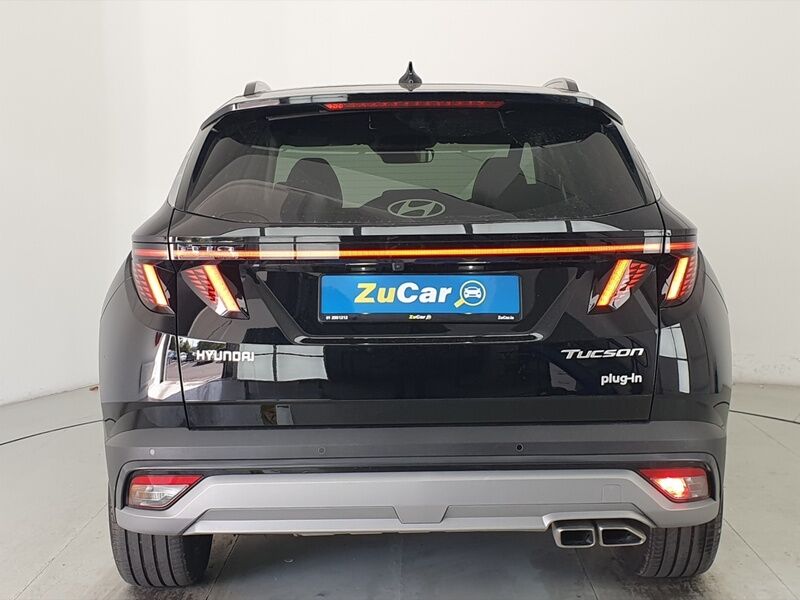 More views of Hyundai Tucson
