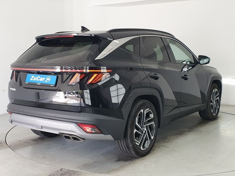 More views of Hyundai Tucson