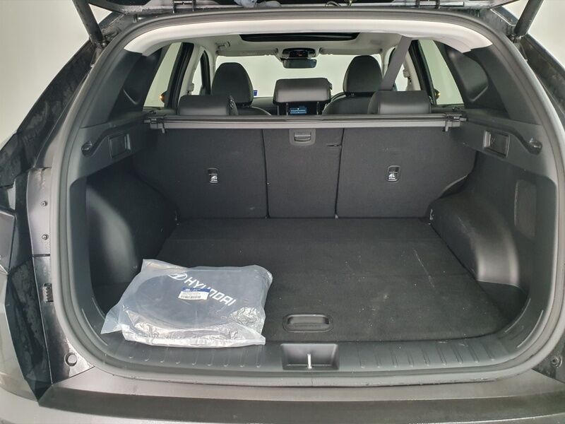More views of Hyundai Tucson