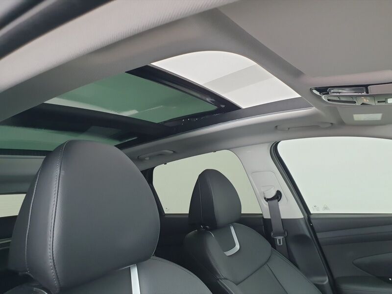 More views of Hyundai Tucson
