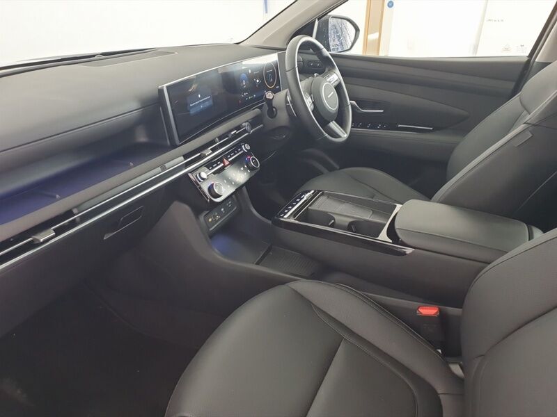 More views of Hyundai Tucson