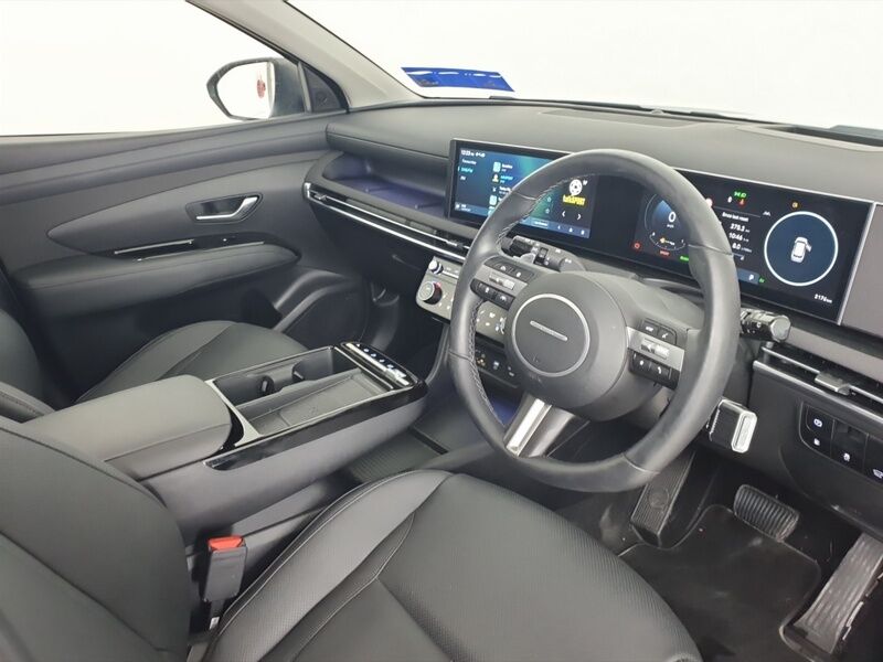 More views of Hyundai Tucson