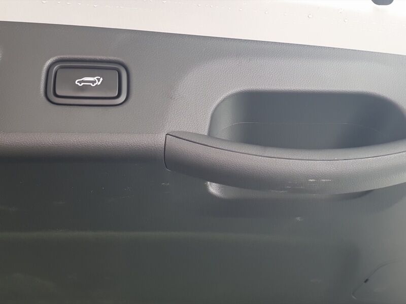 More views of Hyundai Tucson