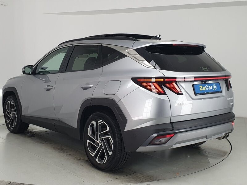 More views of Hyundai Tucson