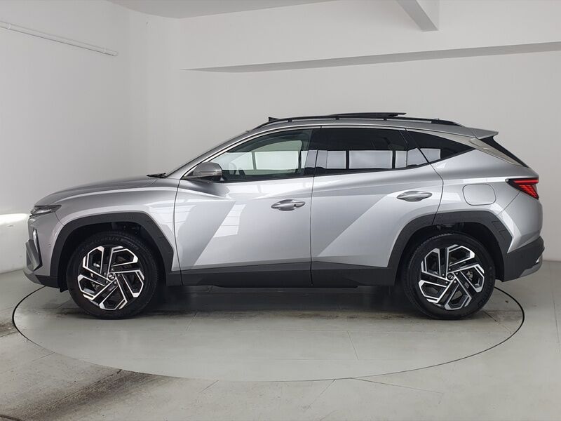 More views of Hyundai Tucson