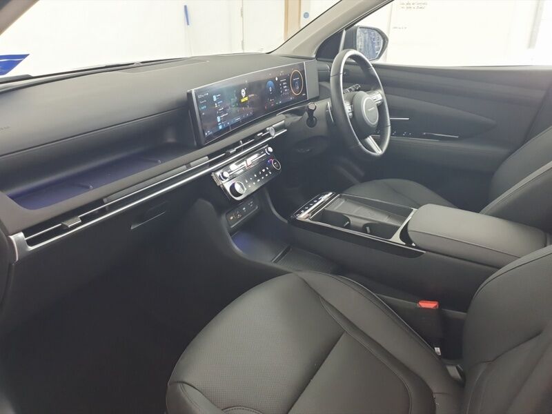 More views of Hyundai Tucson