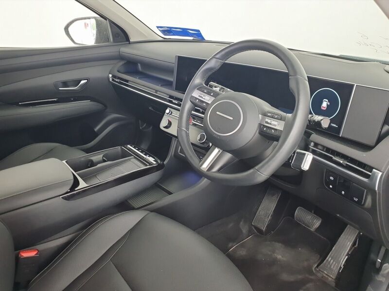 More views of Hyundai Tucson