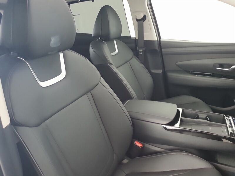 More views of Hyundai Tucson