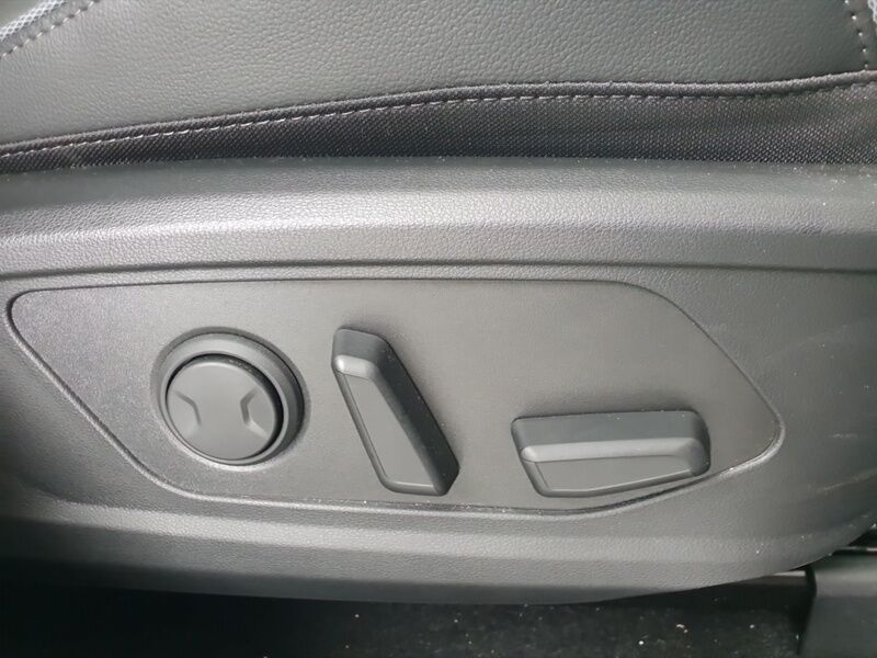 More views of Hyundai Tucson